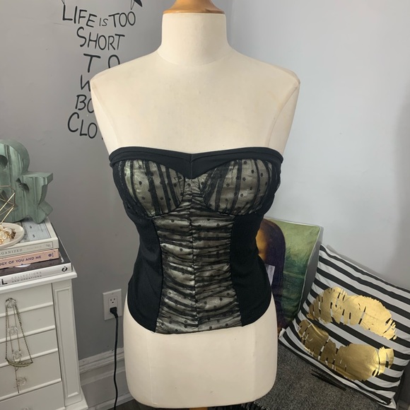 Steve Madden Tops - ⭐️5/$20⭐️ Steve Madden strapless top size small